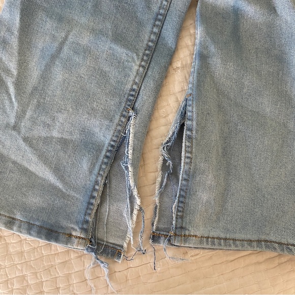 High Waisted Distressed Lightwash Jeans - Picture 3 of 4